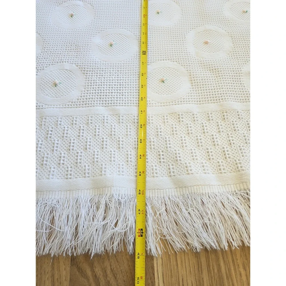 Vintage Macys Baby Blanket Made In Spain White Embroidered Flowers Fringe Knit